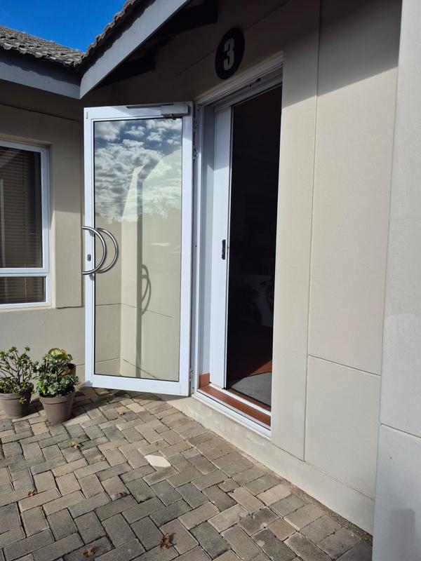 To Let Commercial Property for Rent in Clubview Gauteng