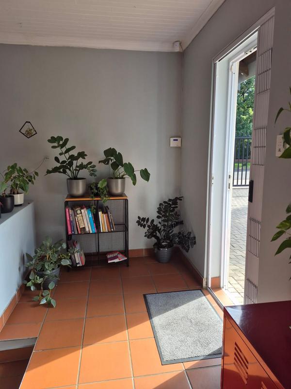 To Let Commercial Property for Rent in Clubview Gauteng