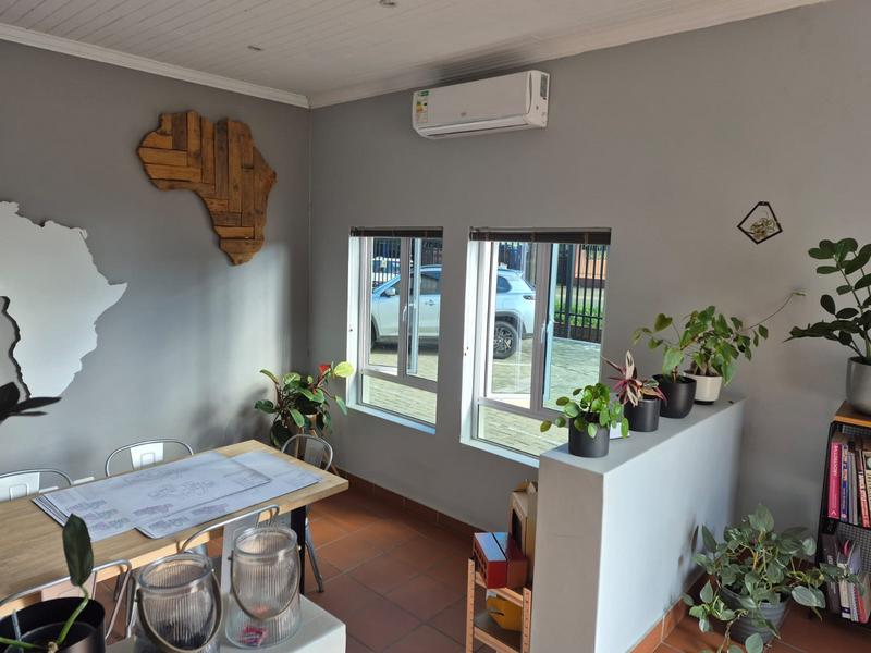 To Let Commercial Property for Rent in Clubview Gauteng