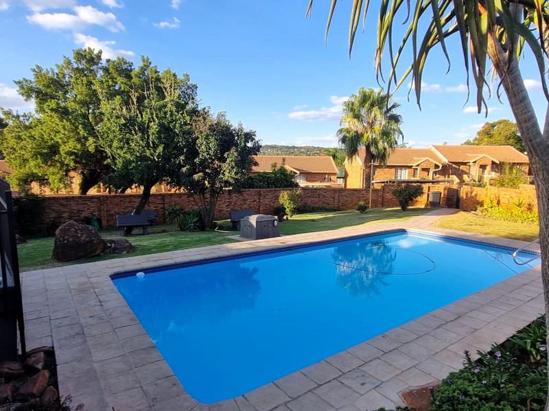 3 Bedroom Property for Sale in Faerie Glen Gauteng