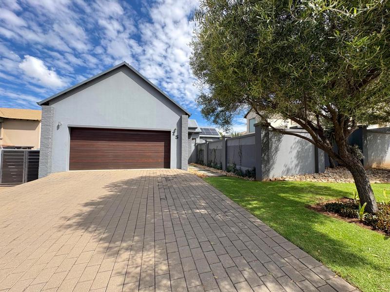 3 Bedroom Property for Sale in Midlands Estate Gauteng