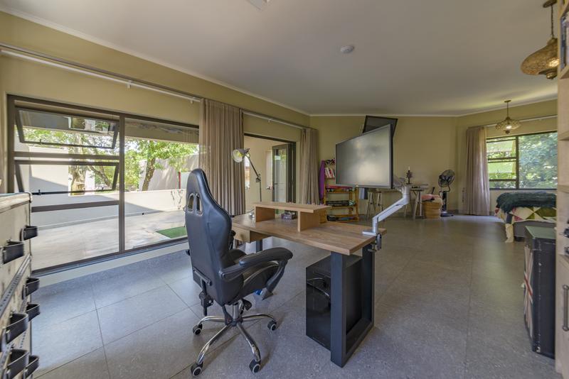 4 Bedroom Property for Sale in Waterkloof Heights Gauteng