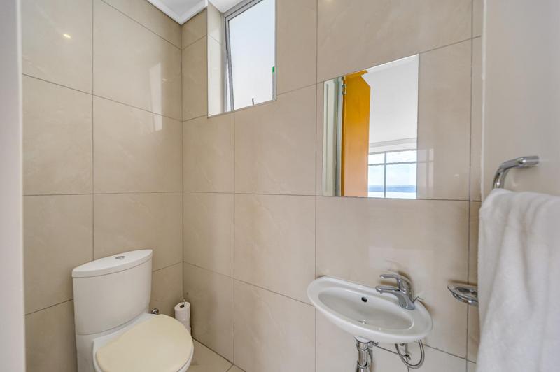 1 Bedroom Property for Sale in Morningside Gauteng