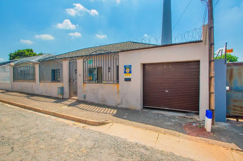 6 Bedroom Property for Sale in Brixton Gauteng