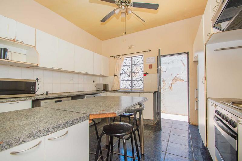 6 Bedroom Property for Sale in Brixton Gauteng