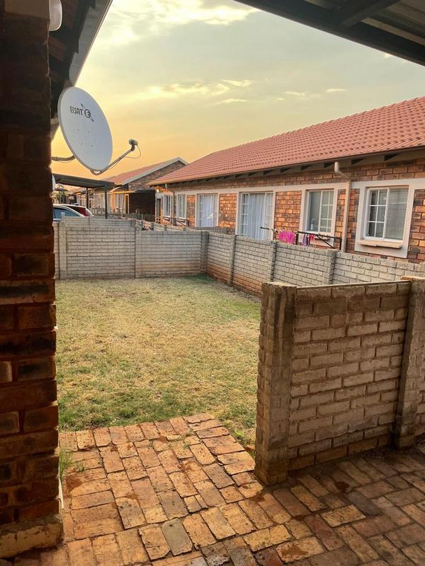 2 Bedroom Property for Sale in The Orchards Gauteng