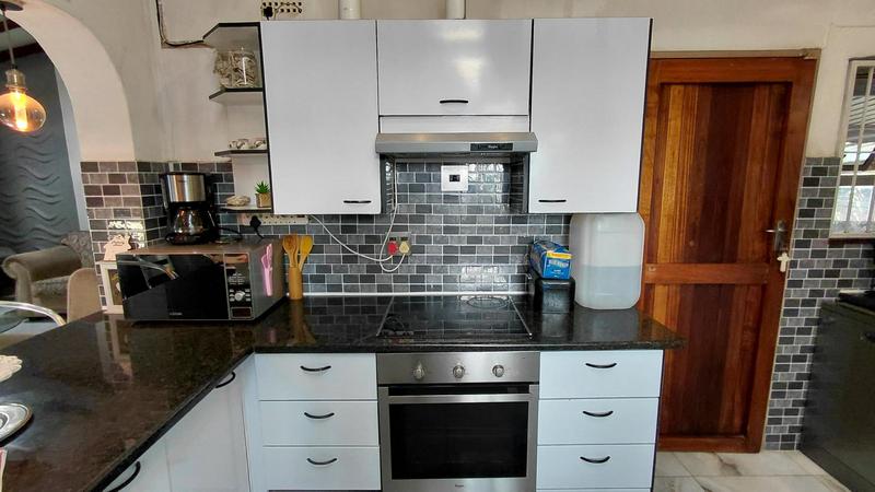 4 Bedroom Property for Sale in Brackendowns Gauteng