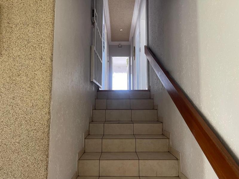 4 Bedroom Property for Sale in Glenanda Gauteng