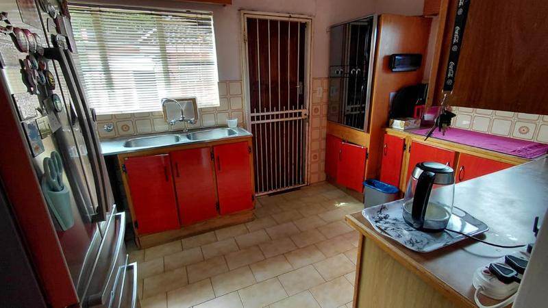 3 Bedroom Property for Sale in Brackenhurst Gauteng