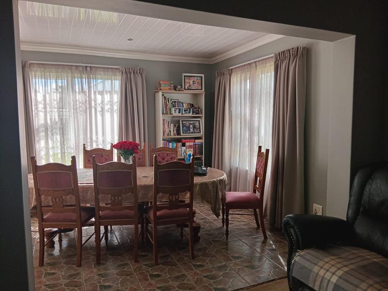 3 Bedroom Property for Sale in Brackenhurst Gauteng