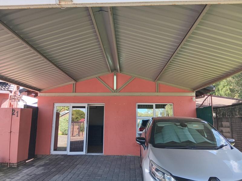 3 Bedroom Property for Sale in Brackenhurst Gauteng