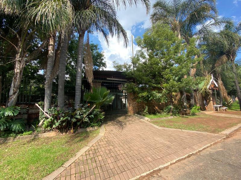 11 Bedroom Property for Sale in Clayville East Gauteng