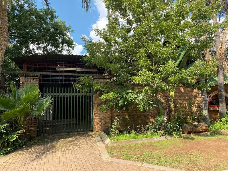 11 Bedroom Property for Sale in Clayville East Gauteng