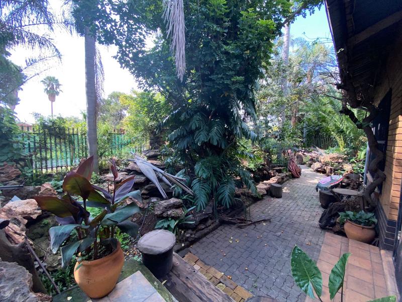 11 Bedroom Property for Sale in Clayville East Gauteng
