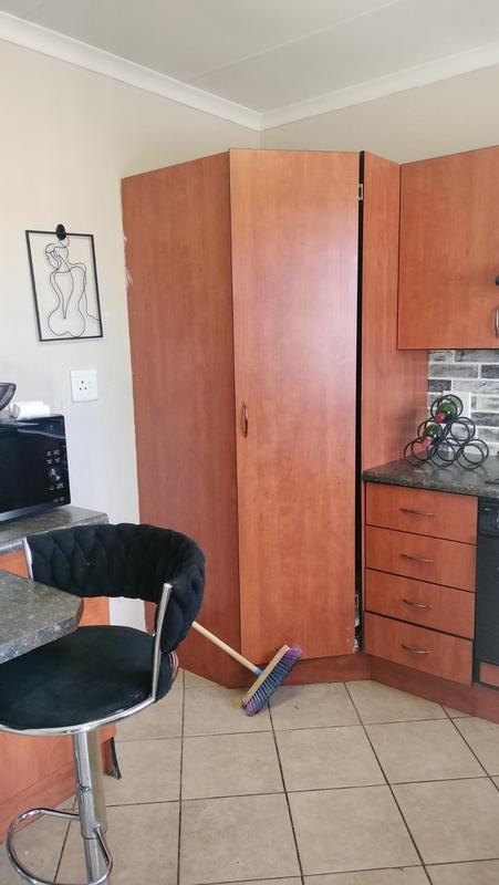 2 Bedroom Property for Sale in Terenure Gauteng