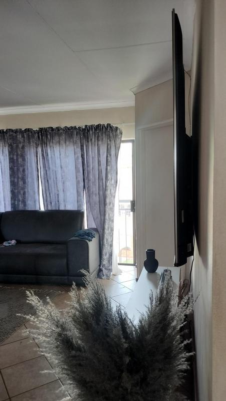 2 Bedroom Property for Sale in Terenure Gauteng