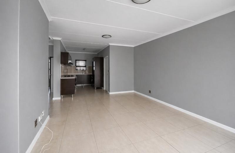 To Let 3 Bedroom Property for Rent in Greenstone Hill Gauteng