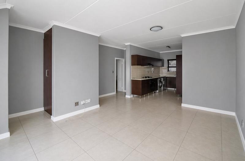 To Let 3 Bedroom Property for Rent in Greenstone Hill Gauteng