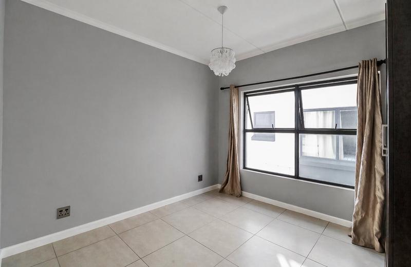 To Let 3 Bedroom Property for Rent in Greenstone Hill Gauteng