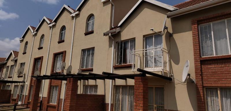 2 Bedroom Property for Sale in The Orchards Gauteng
