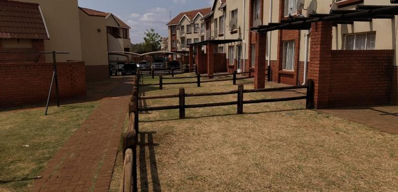 2 Bedroom Property for Sale in The Orchards Gauteng