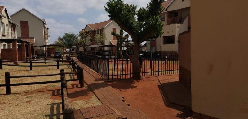 2 Bedroom Property for Sale in The Orchards Gauteng