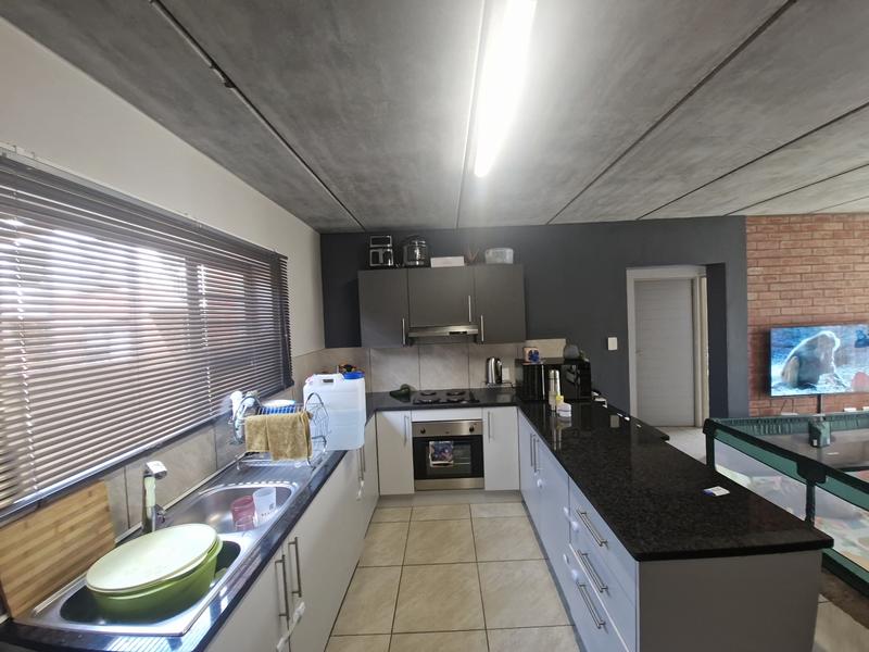 2 Bedroom Property for Sale in Jansenpark Gauteng