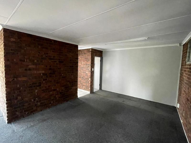 To Let Commercial Property for Rent in Rooihuiskraal Gauteng
