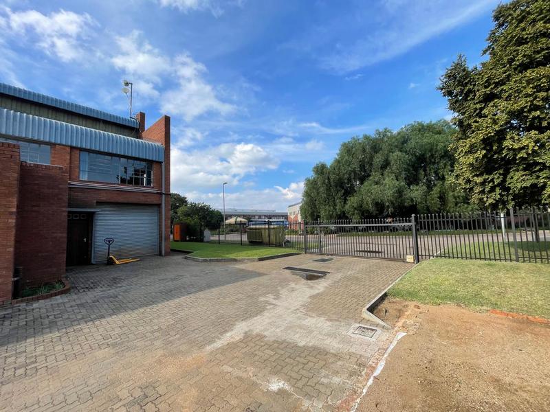 To Let Commercial Property for Rent in Rooihuiskraal Gauteng