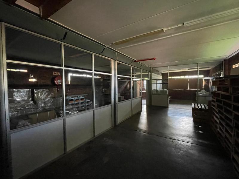 To Let Commercial Property for Rent in Rooihuiskraal Gauteng