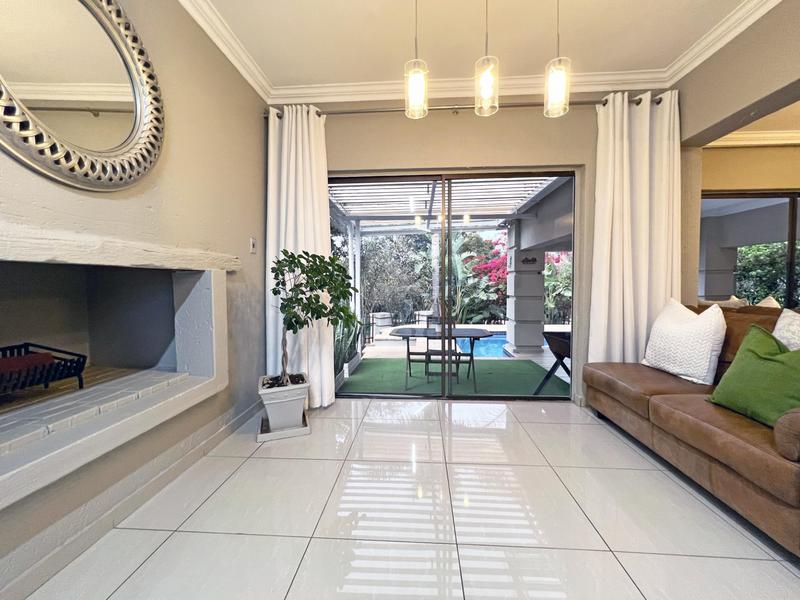 3 Bedroom Property for Sale in Featherbrooke Estate Gauteng
