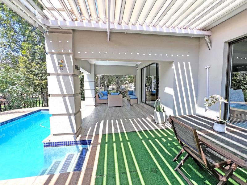 3 Bedroom Property for Sale in Featherbrooke Estate Gauteng