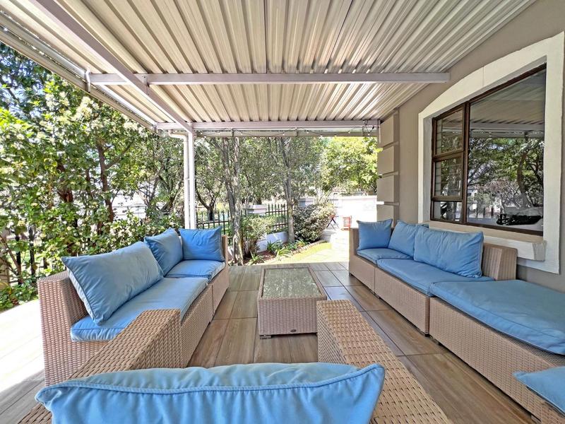 3 Bedroom Property for Sale in Featherbrooke Estate Gauteng