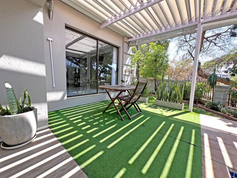 3 Bedroom Property for Sale in Featherbrooke Estate Gauteng