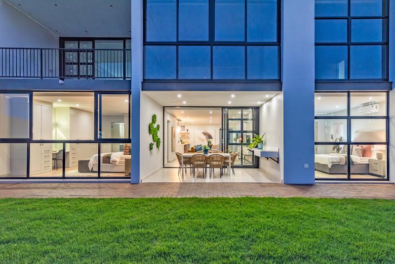 To Let 3 Bedroom Property for Rent in Midfield Estate Gauteng