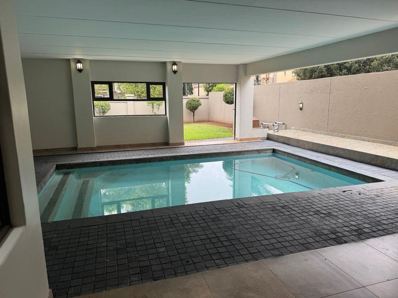 6 Bedroom Property for Sale in Midstream Estate Gauteng