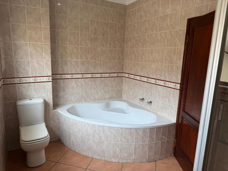 6 Bedroom Property for Sale in Midstream Estate Gauteng