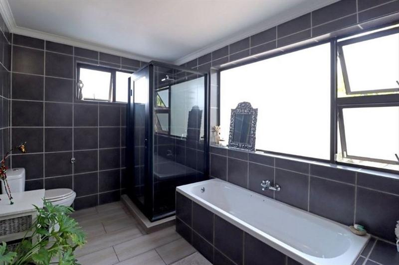 3 Bedroom Property for Sale in Cinderella Gauteng