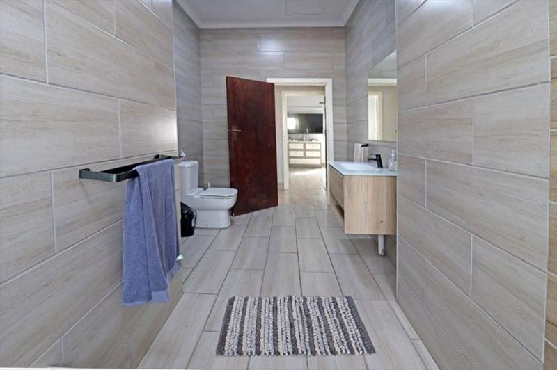 3 Bedroom Property for Sale in Cinderella Gauteng