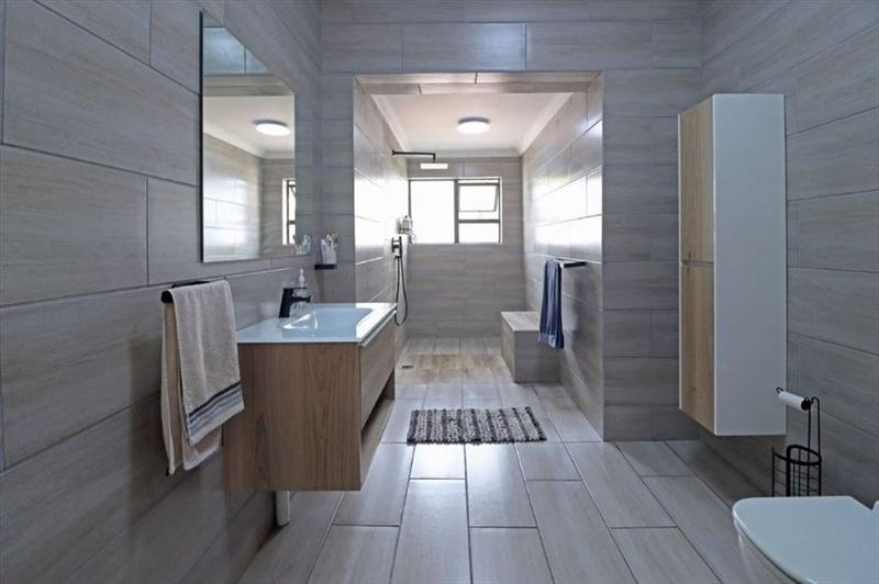 3 Bedroom Property for Sale in Cinderella Gauteng