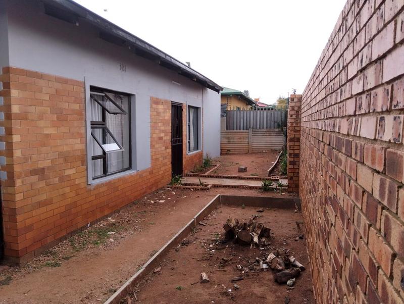 To Let 2 Bedroom Property for Rent in Newlands Gauteng