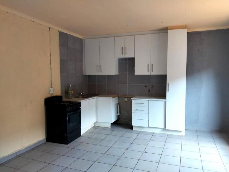 To Let 2 Bedroom Property for Rent in Newlands Gauteng