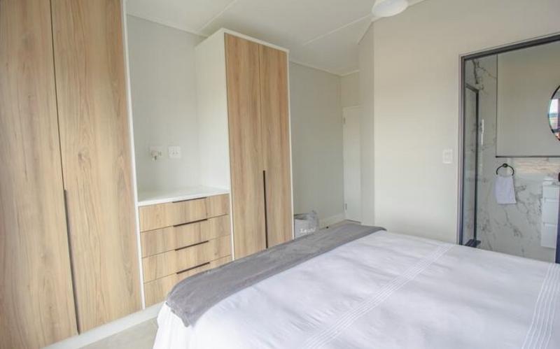 2 Bedroom Property for Sale in Waterfall Gauteng