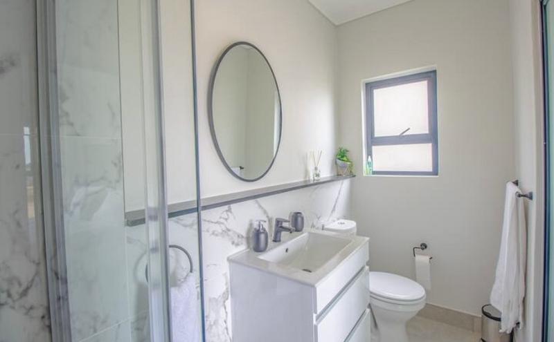 2 Bedroom Property for Sale in Waterfall Gauteng