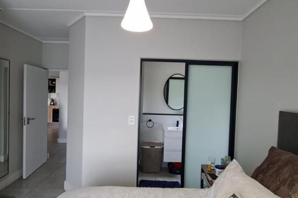 2 Bedroom Property for Sale in Waterfall Gauteng