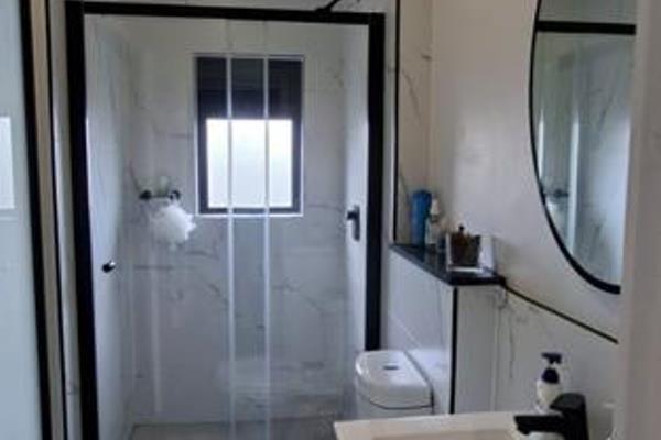 2 Bedroom Property for Sale in Waterfall Gauteng