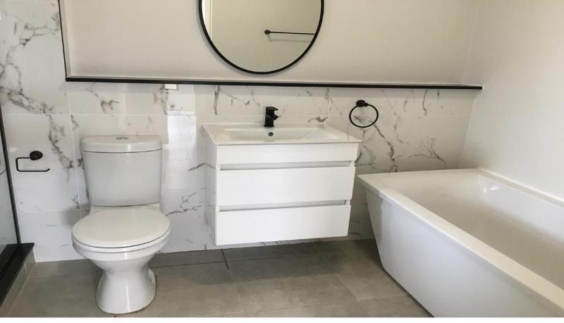 To Let 2 Bedroom Property for Rent in Waterfall Gauteng