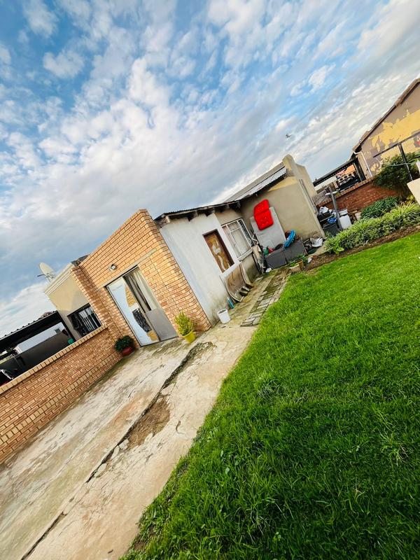3 Bedroom Property for Sale in Windmill Park Gauteng