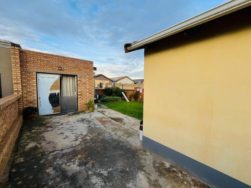 3 Bedroom Property for Sale in Windmill Park Gauteng