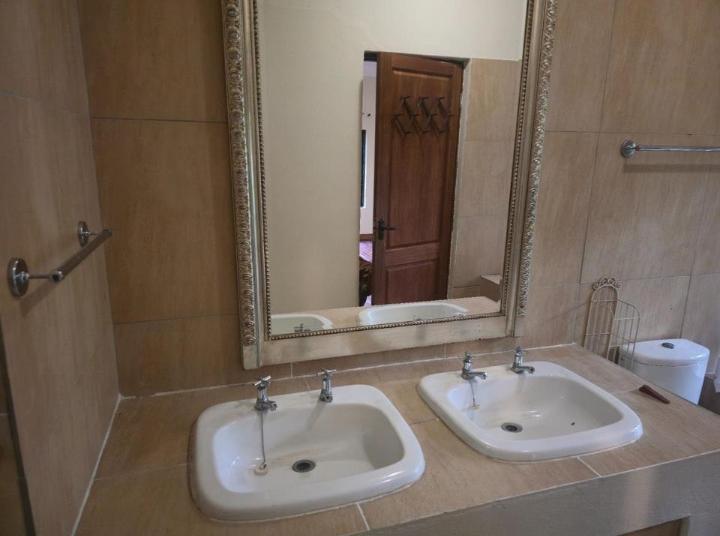 To Let 2 Bedroom Property for Rent in Kyalami Gauteng